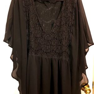 Low-cut Lace Torrid Top